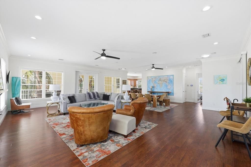 En Venta: $1,475,000 (4 camas, 3 baños, 2544 Pies cuadrados)