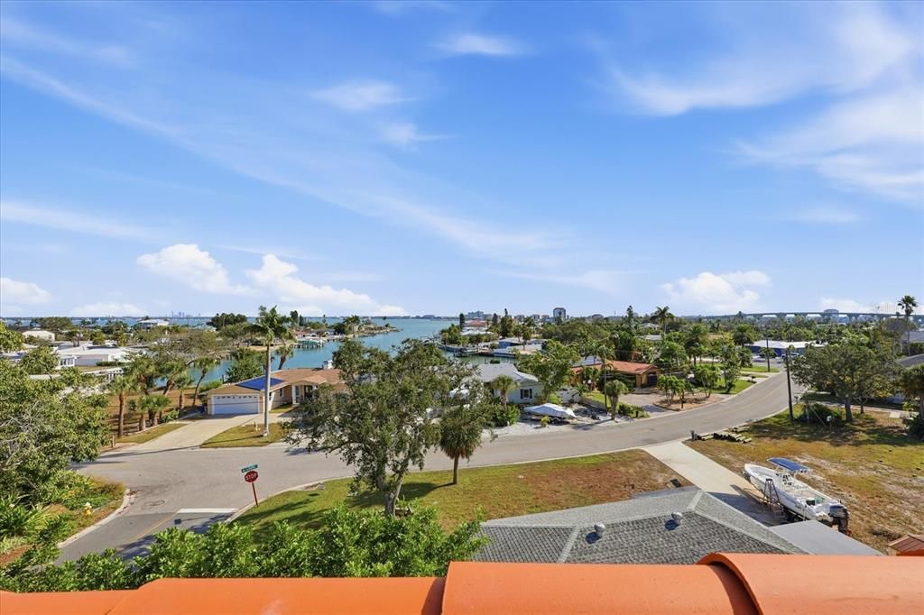 En Venta: $1,475,000 (4 camas, 3 baños, 2544 Pies cuadrados)