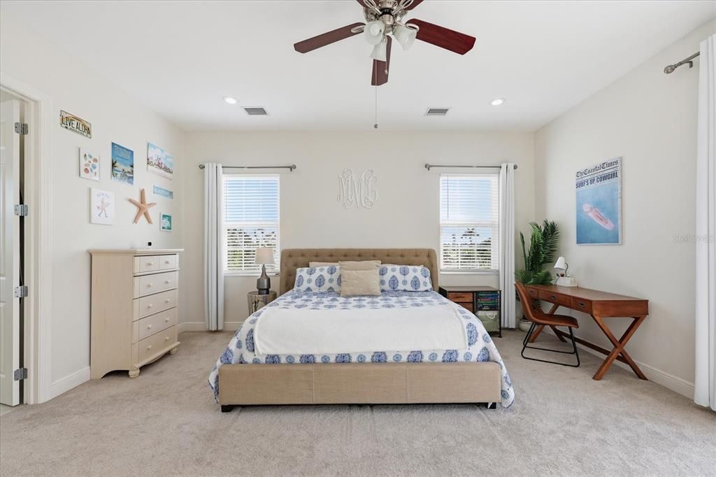 En Venta: $1,475,000 (4 camas, 3 baños, 2544 Pies cuadrados)