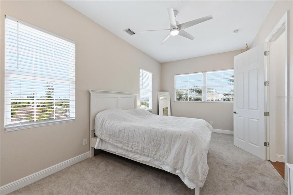 En Venta: $1,475,000 (4 camas, 3 baños, 2544 Pies cuadrados)