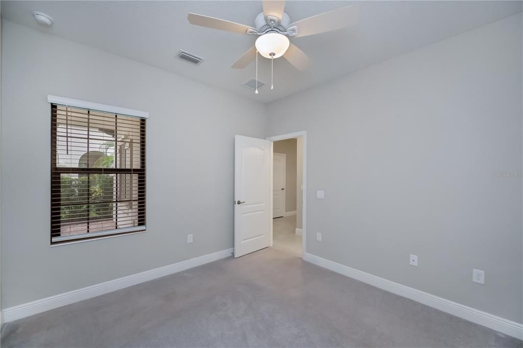 待售: $379,500 (3 贝兹, 2 浴室, 1845 平方英尺)