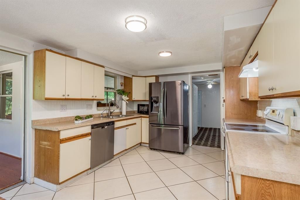 En Renta: $1,995 (3 camas, 2 baños, 1028 Pies cuadrados)