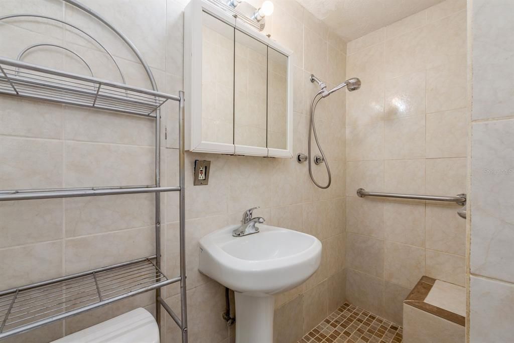 En Renta: $1,995 (3 camas, 2 baños, 1028 Pies cuadrados)