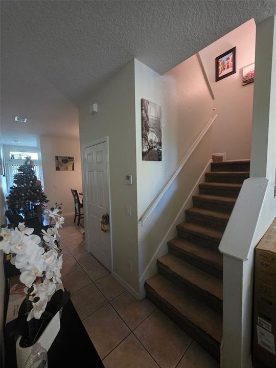 出租: $1,800 (2 贝兹, 2 浴室, 1343 平方英尺)