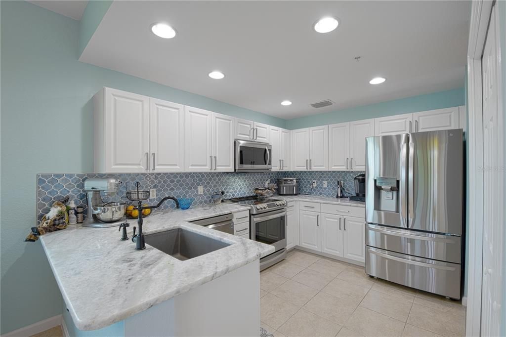 待售: $319,500 (2 贝兹, 2 浴室, 1626 平方英尺)