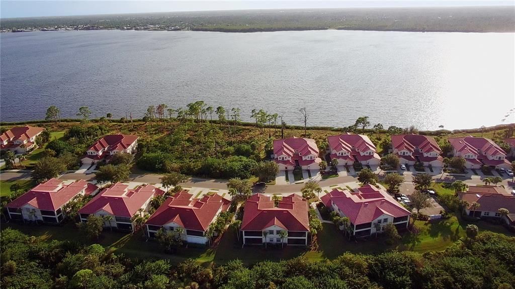 待售: $319,500 (2 贝兹, 2 浴室, 1626 平方英尺)