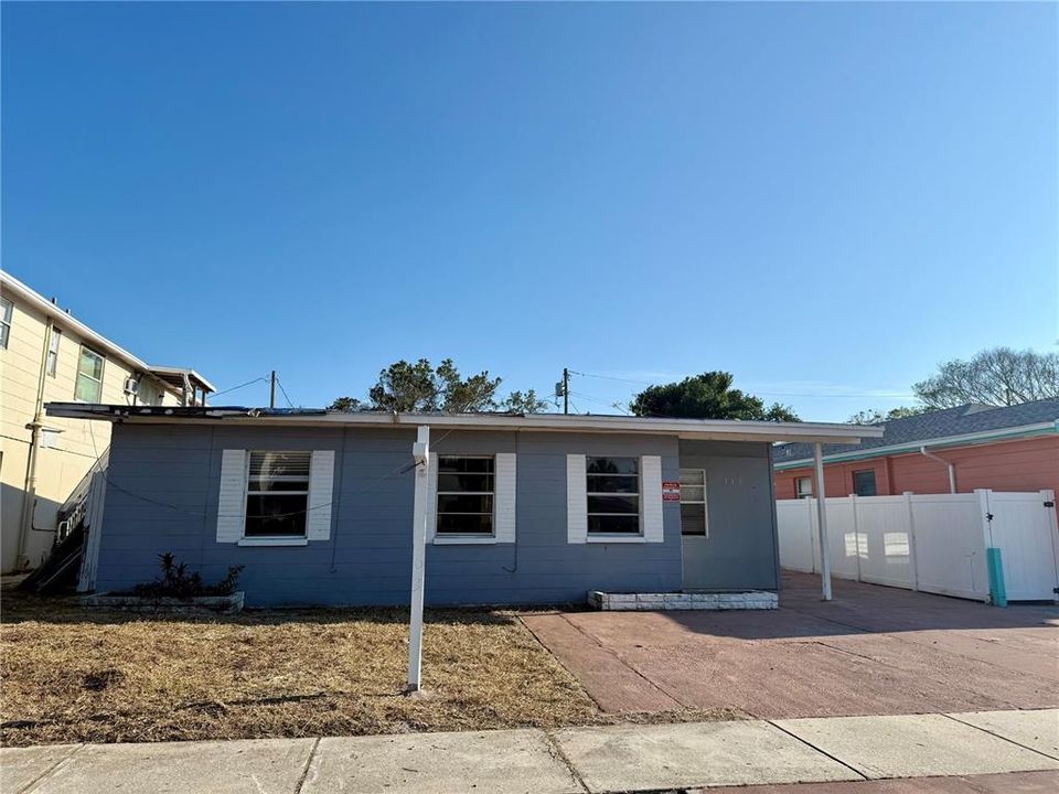 待售: $440,000 (6 贝兹, 0 浴室, 1790 平方英尺)