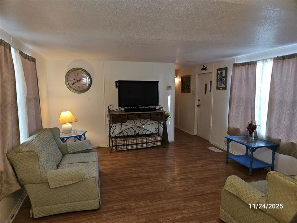 En Venta: $164,900 (3 camas, 2 baños, 924 Pies cuadrados)