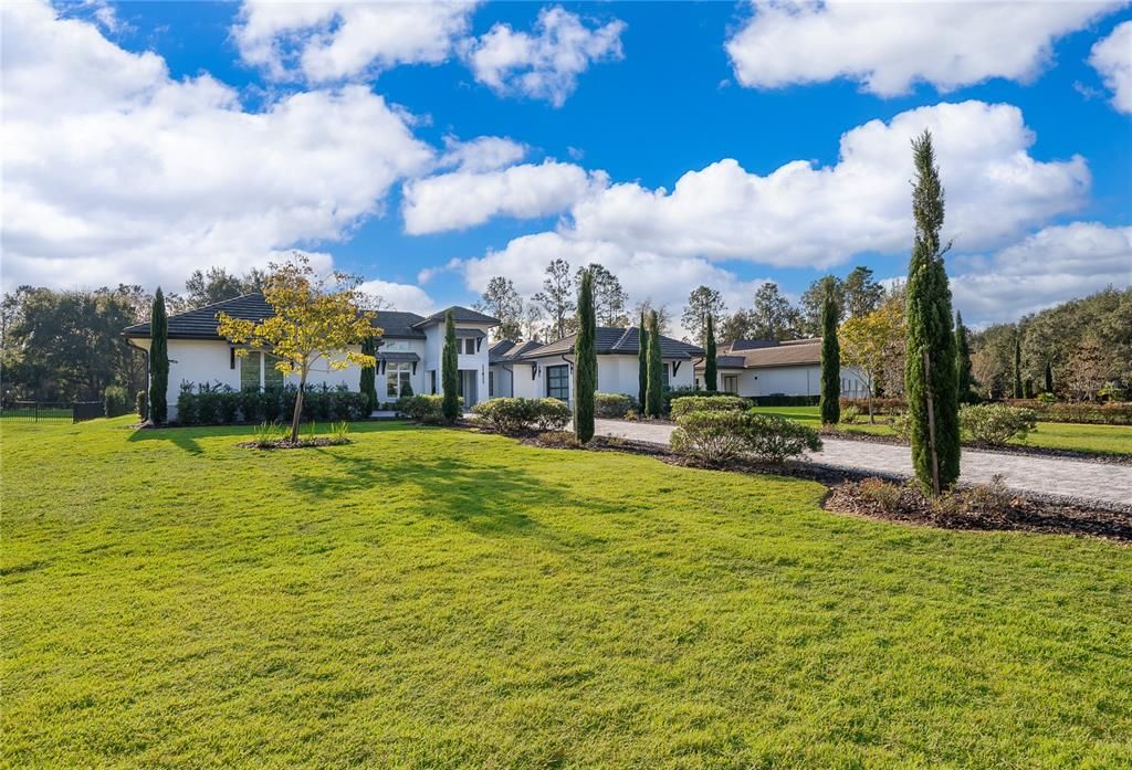 For Sale: $2,495,000 (4 beds, 4 baths, 3996 Square Feet)