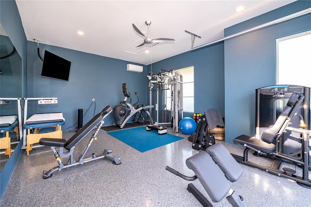 For Sale: $2,495,000 (4 beds, 4 baths, 3996 Square Feet)