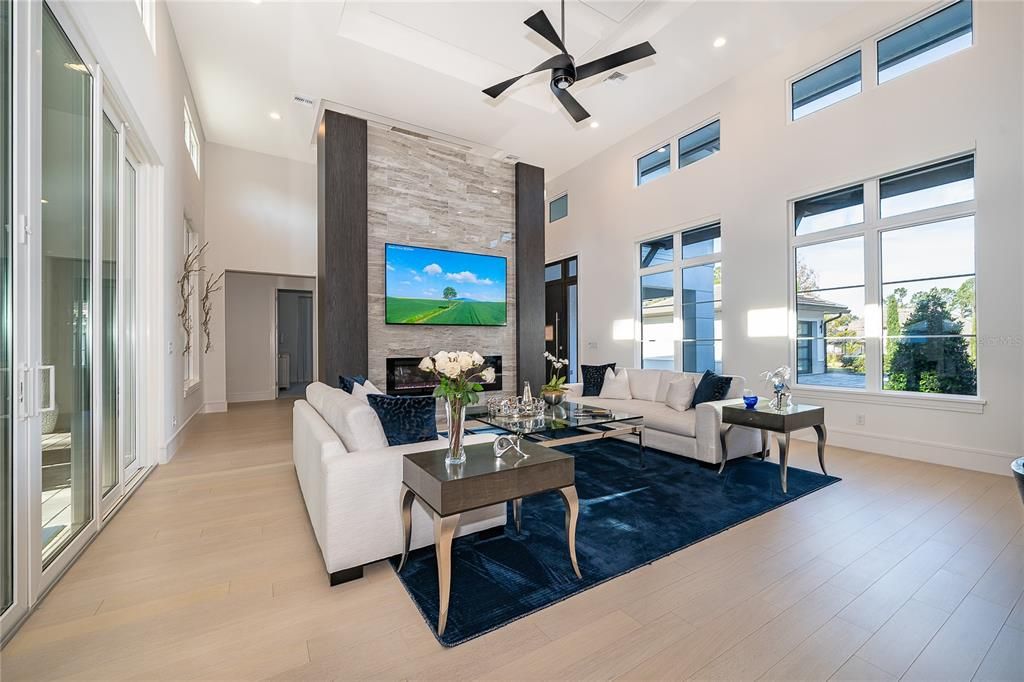 For Sale: $2,495,000 (4 beds, 4 baths, 3996 Square Feet)