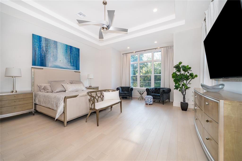 For Sale: $2,495,000 (4 beds, 4 baths, 3996 Square Feet)