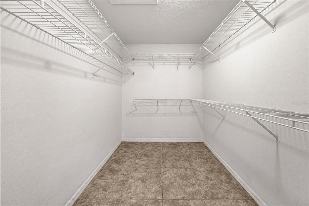 En Venta: $875,000 (3 camas, 2 baños, 2356 Pies cuadrados)