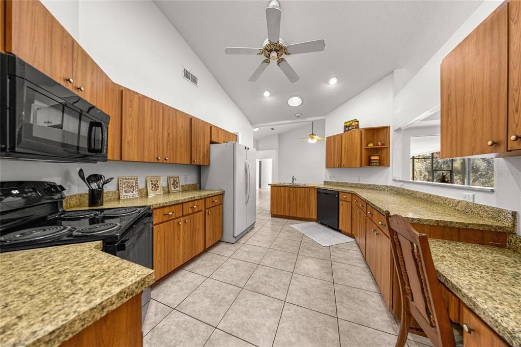 En Venta: $875,000 (3 camas, 2 baños, 2356 Pies cuadrados)