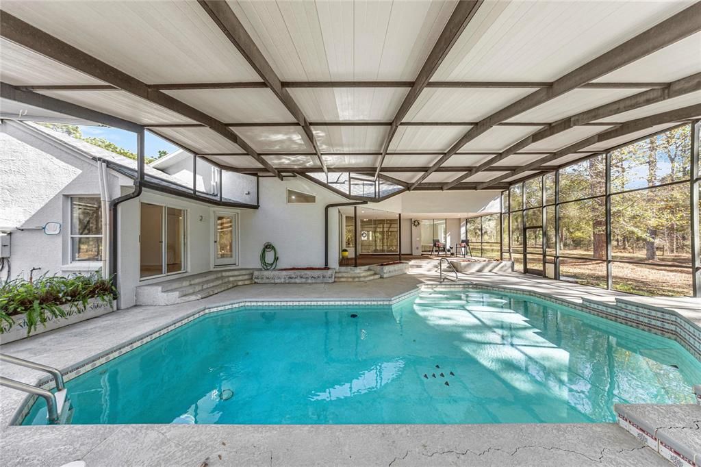 En Venta: $875,000 (3 camas, 2 baños, 2356 Pies cuadrados)