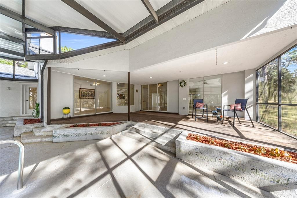 En Venta: $875,000 (3 camas, 2 baños, 2356 Pies cuadrados)