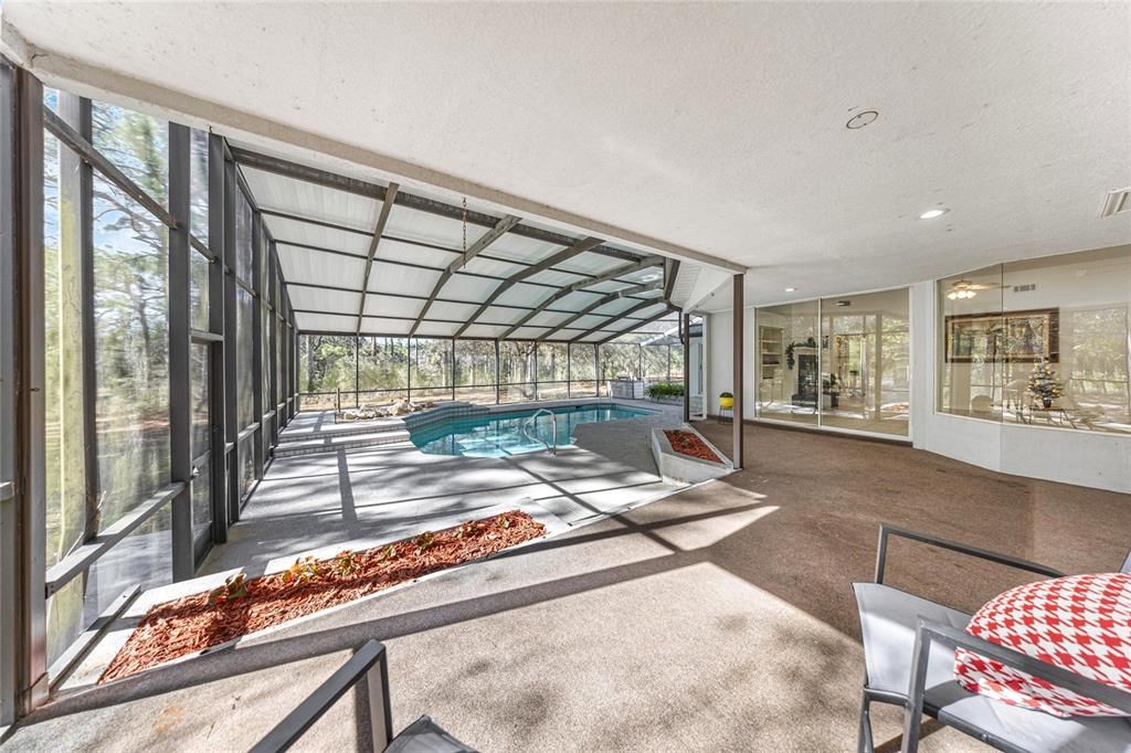 En Venta: $875,000 (3 camas, 2 baños, 2356 Pies cuadrados)