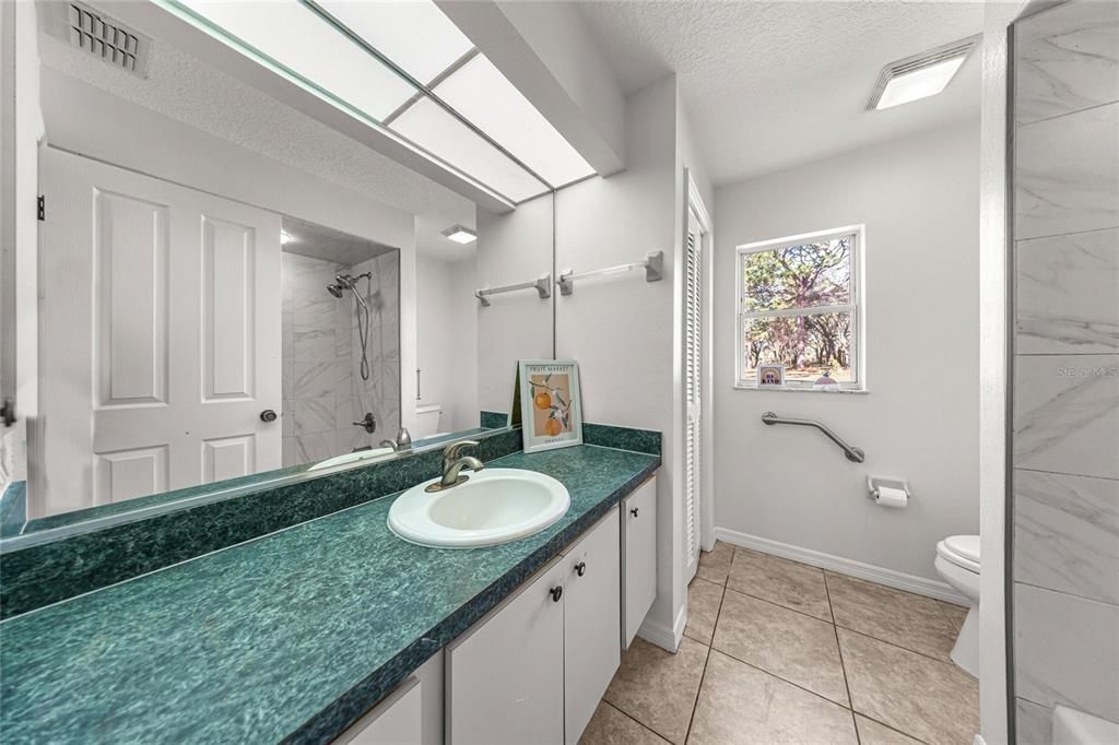 En Venta: $875,000 (3 camas, 2 baños, 2356 Pies cuadrados)