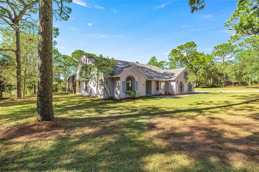 En Venta: $875,000 (3 camas, 2 baños, 2356 Pies cuadrados)