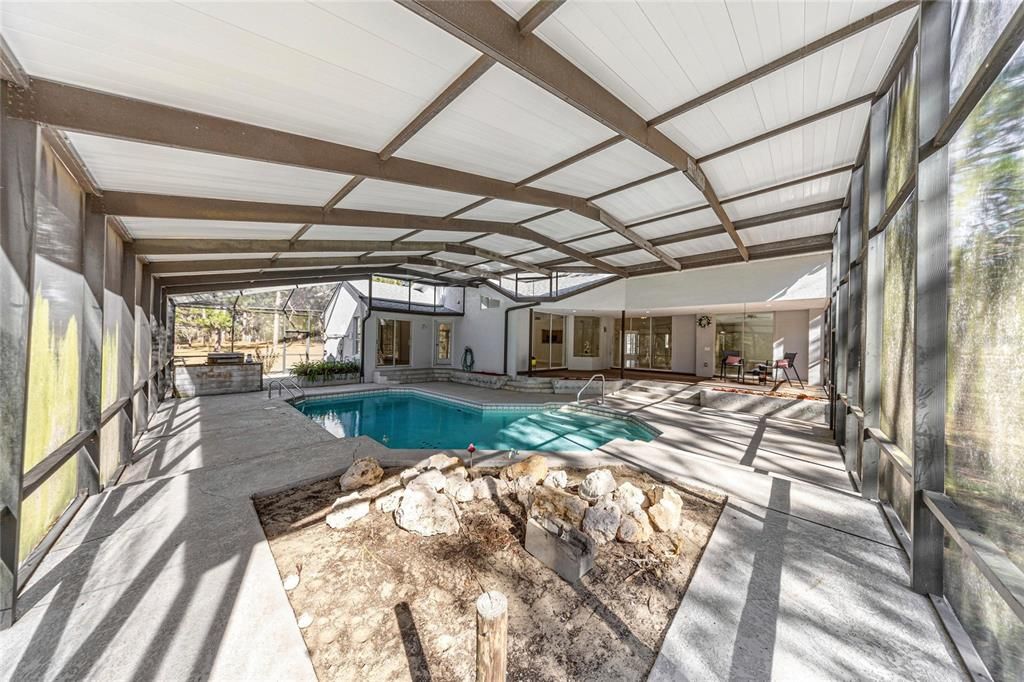 En Venta: $875,000 (3 camas, 2 baños, 2356 Pies cuadrados)