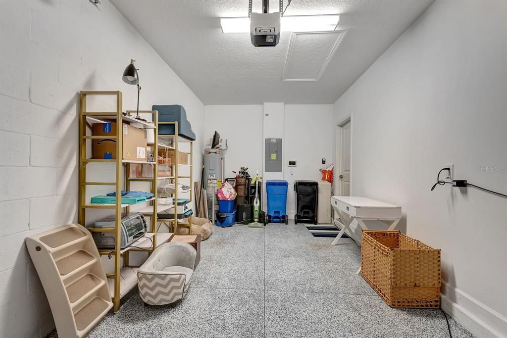 На продажу: $298,000 (2 спален, 2 ванн, 1636 Квадратных фут)