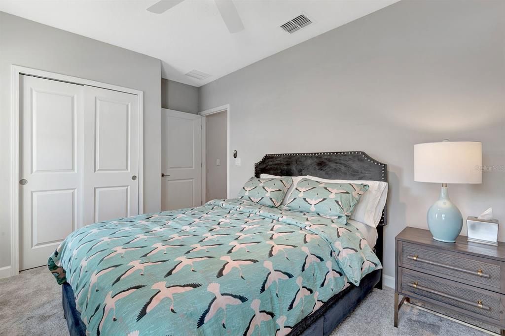 На продажу: $298,000 (2 спален, 2 ванн, 1636 Квадратных фут)