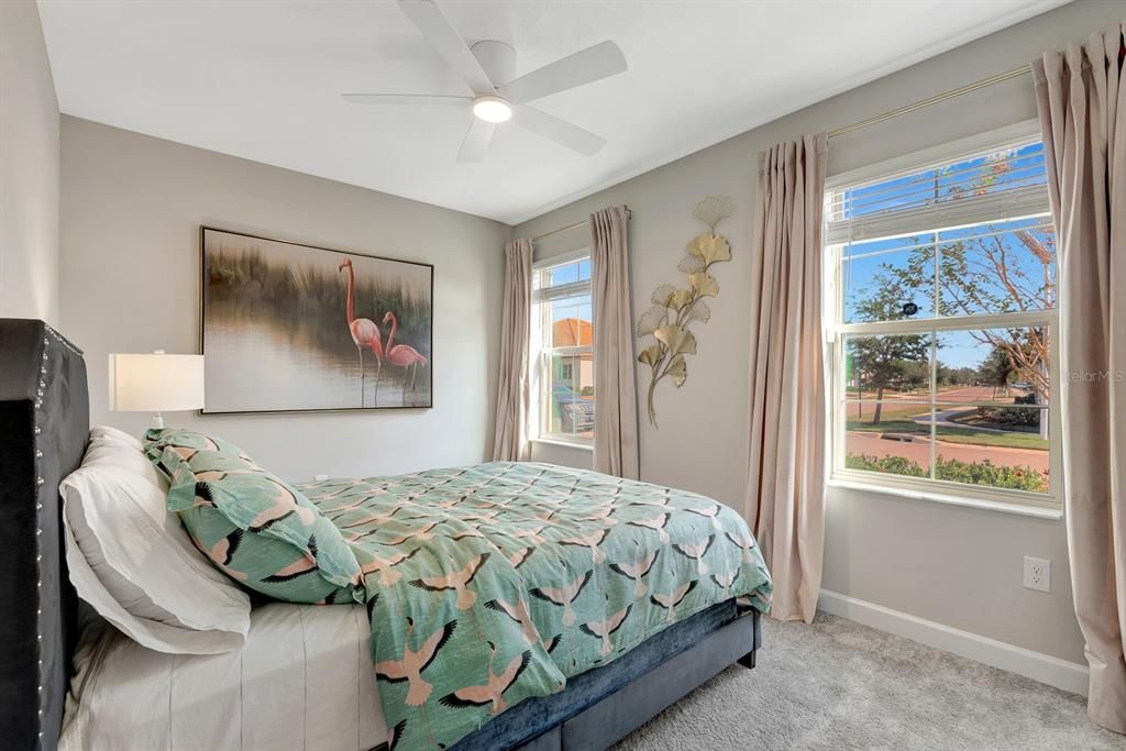 На продажу: $298,000 (2 спален, 2 ванн, 1636 Квадратных фут)