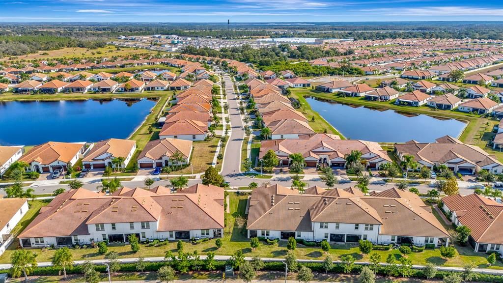 На продажу: $298,000 (2 спален, 2 ванн, 1636 Квадратных фут)