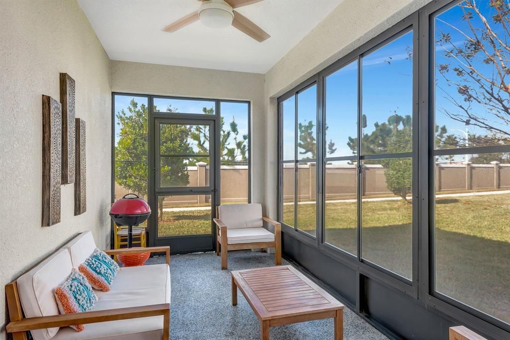 На продажу: $298,000 (2 спален, 2 ванн, 1636 Квадратных фут)