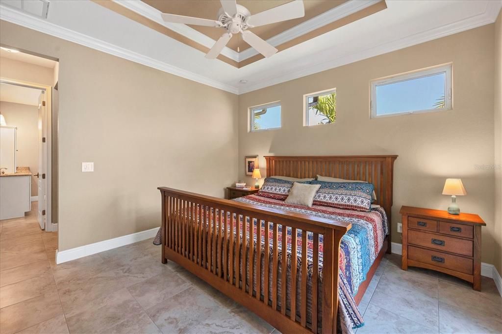 На продажу: $574,000 (3 спален, 2 ванн, 2010 Квадратных фут)