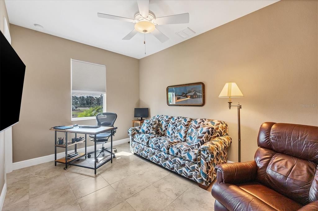 На продажу: $574,000 (3 спален, 2 ванн, 2010 Квадратных фут)