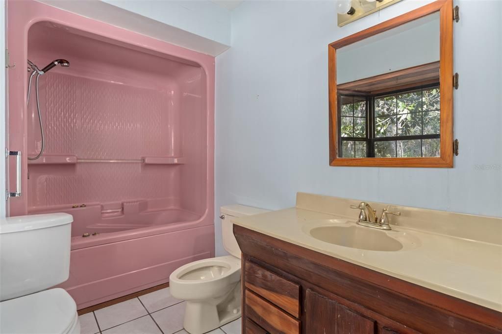 待售: $405,000 (3 贝兹, 2 浴室, 1960 平方英尺)