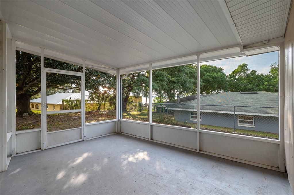 For Rent: $1,825 (3 beds, 2 baths, 1124 Square Feet)