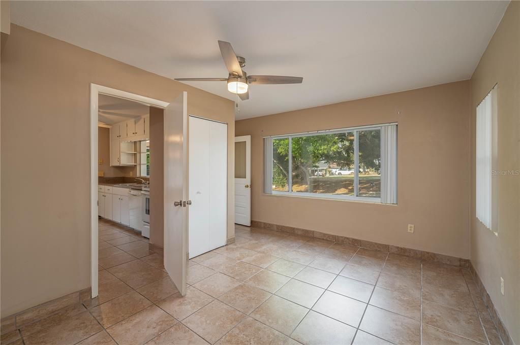 For Rent: $1,825 (3 beds, 2 baths, 1124 Square Feet)