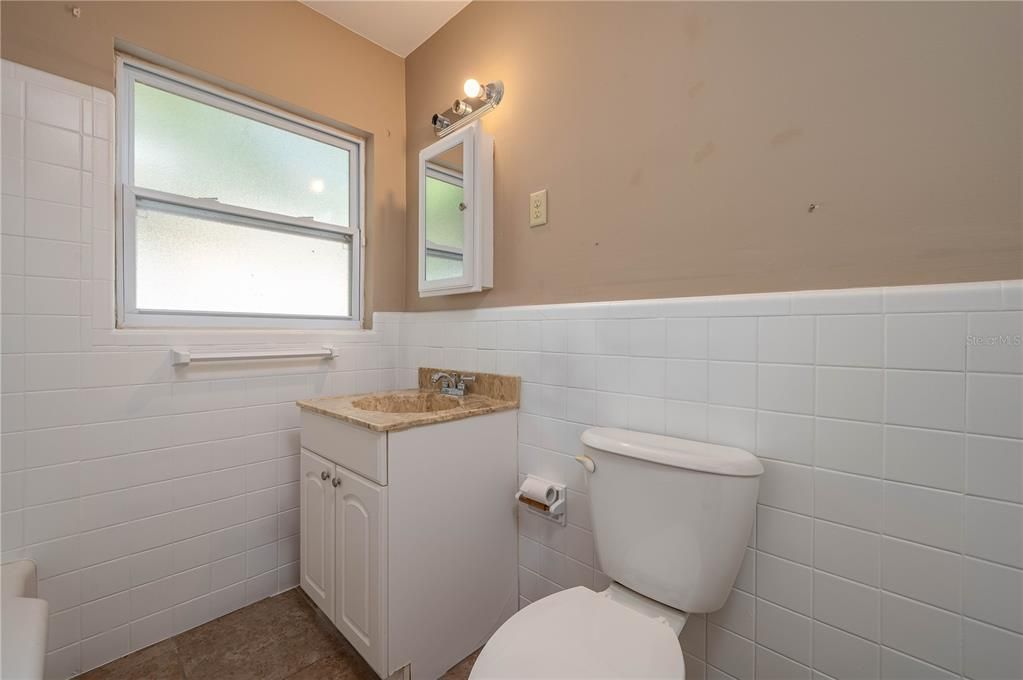 For Rent: $1,825 (3 beds, 2 baths, 1124 Square Feet)