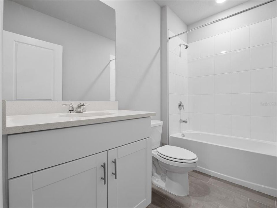 出租: $2,195 (4 贝兹, 3 浴室, 1988 平方英尺)