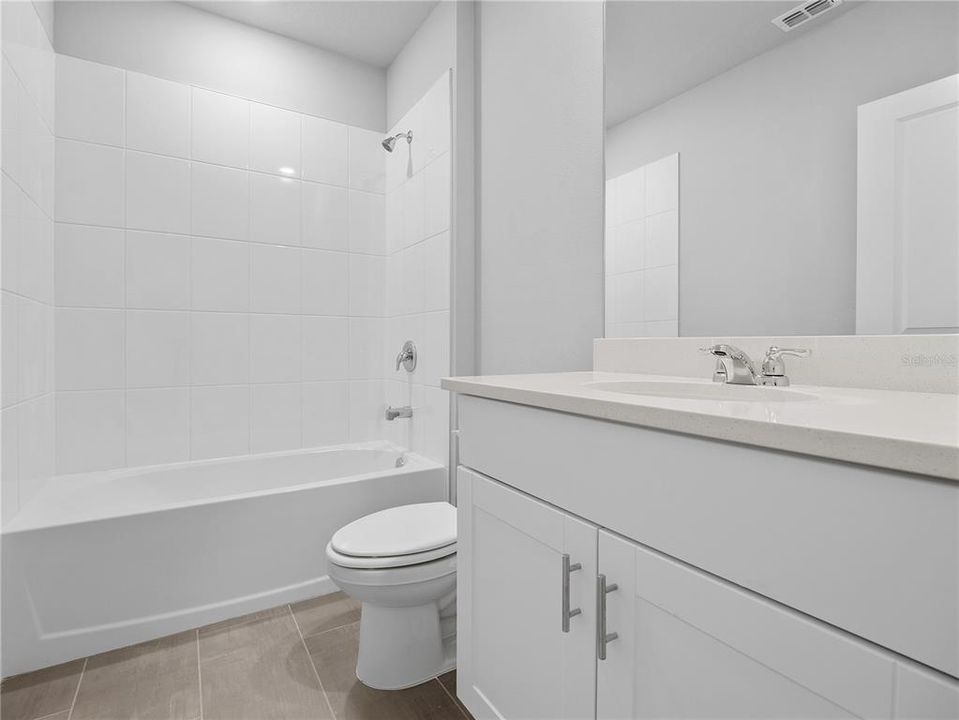 出租: $2,195 (4 贝兹, 3 浴室, 1988 平方英尺)