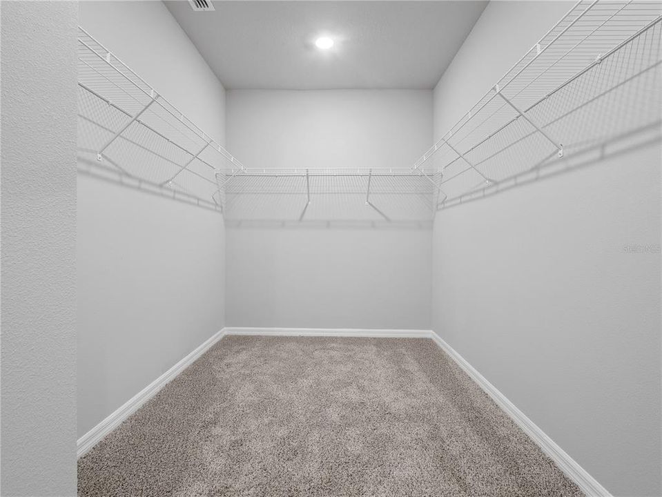 出租: $2,195 (4 贝兹, 3 浴室, 1988 平方英尺)