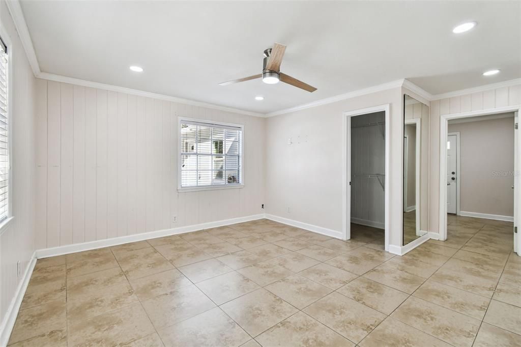 For Rent: $3,200 (4 beds, 3 baths, 1262 Square Feet)