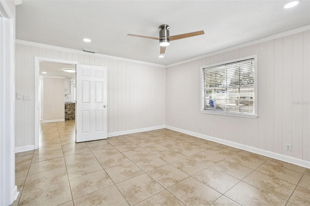 For Rent: $3,200 (4 beds, 3 baths, 1262 Square Feet)