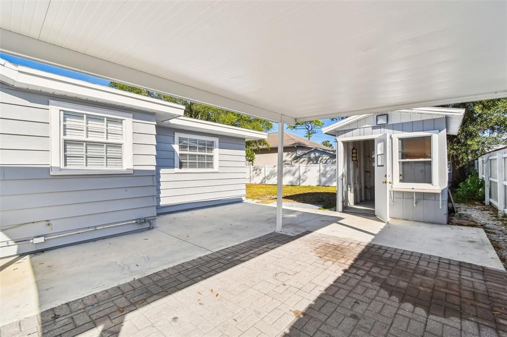 For Rent: $3,200 (4 beds, 3 baths, 1262 Square Feet)