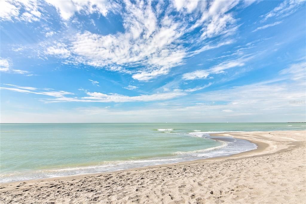 For Sale: $435,000 (2 beds, 2 baths, 1016 Square Feet)