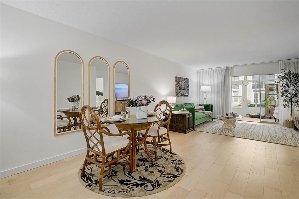 For Sale: $435,000 (2 beds, 2 baths, 1016 Square Feet)