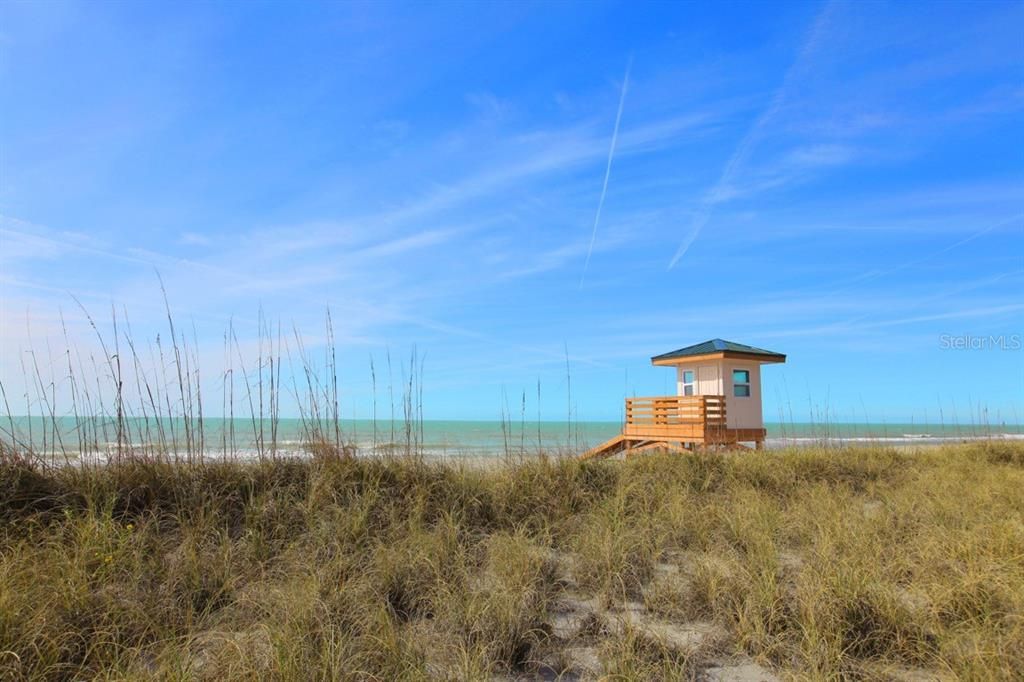 For Sale: $435,000 (2 beds, 2 baths, 1016 Square Feet)