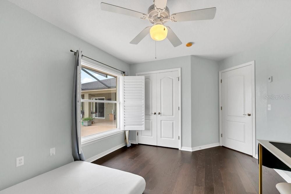 На продажу: $399,000 (4 спален, 2 ванн, 2220 Квадратных фут)