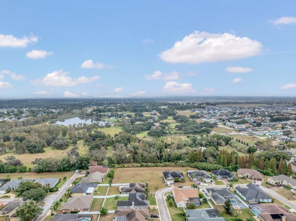 На продажу: $399,000 (4 спален, 2 ванн, 2220 Квадратных фут)