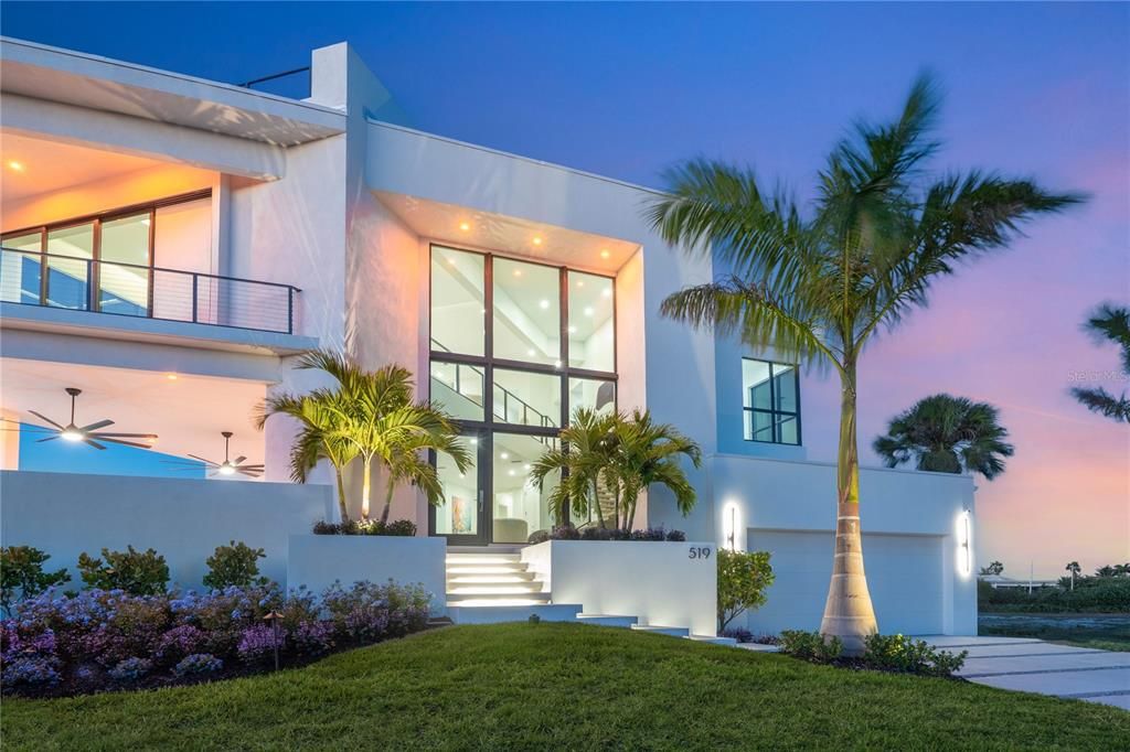 На продажу: $6,488,000 (4 спален, 4 ванн, 3554 Квадратных фут)