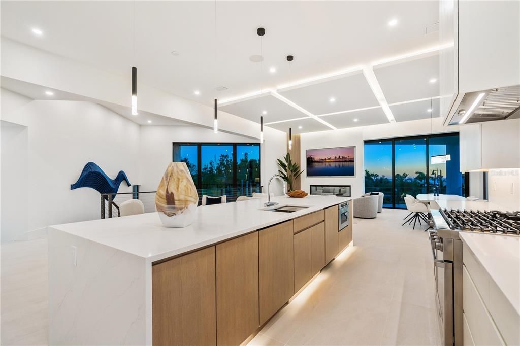 На продажу: $6,488,000 (4 спален, 4 ванн, 3554 Квадратных фут)