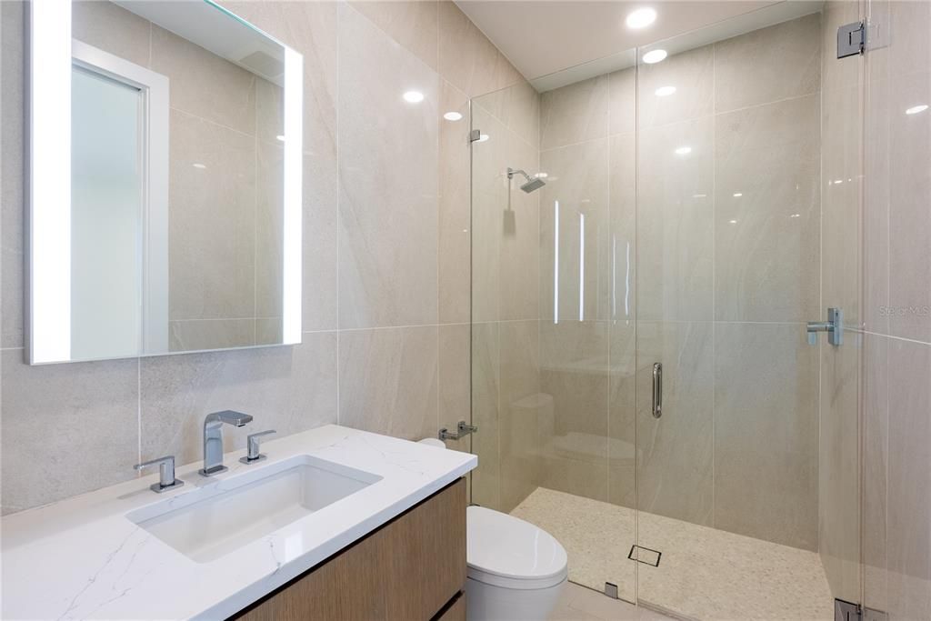 На продажу: $6,488,000 (4 спален, 4 ванн, 3554 Квадратных фут)