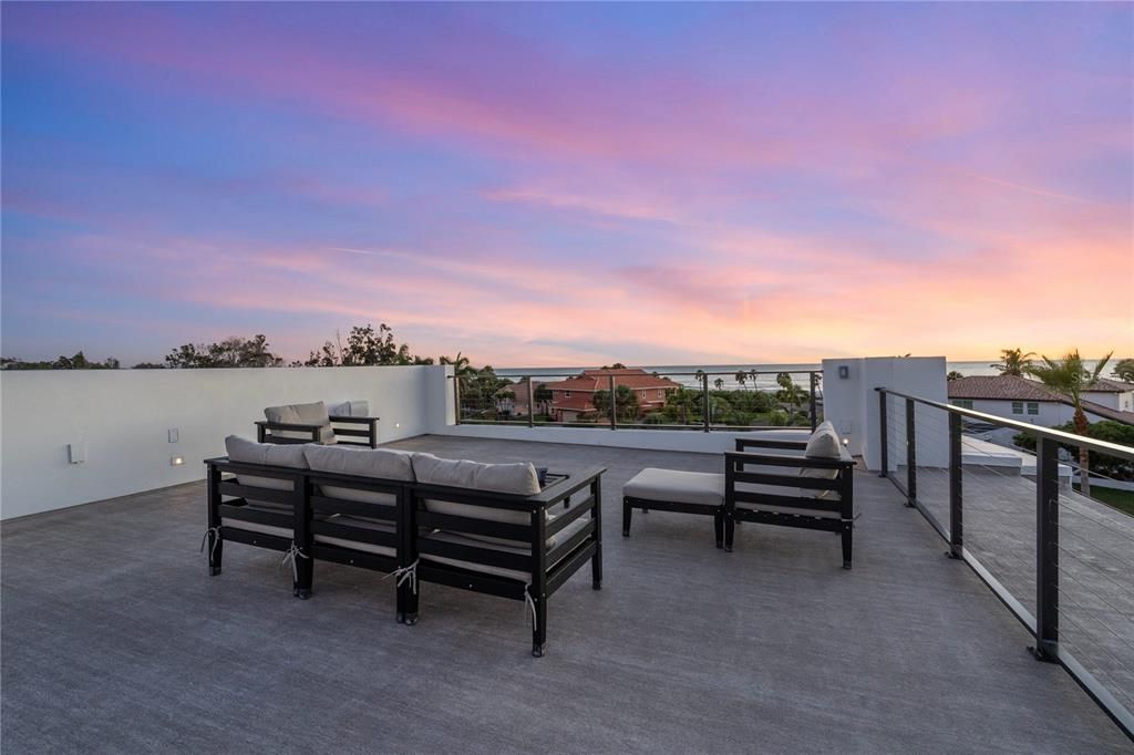 На продажу: $6,488,000 (4 спален, 4 ванн, 3554 Квадратных фут)